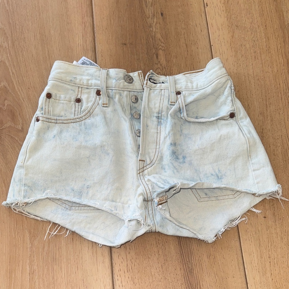 Levi's Light Wash Jean Shorts